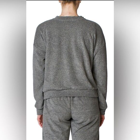 NWT DONNI Women’s Heathered Grey Terry Henley Sweatshirt - Size Large - Picture 3 of 5